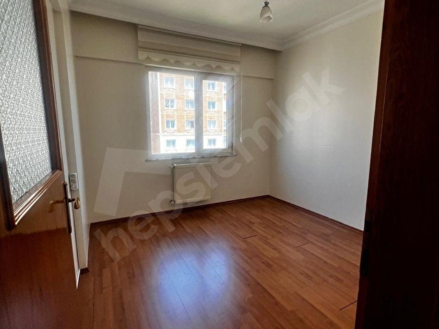 Beylikdüzü Barış Mahallesi Site İçi Kiralık 3+1 - Görsel 14