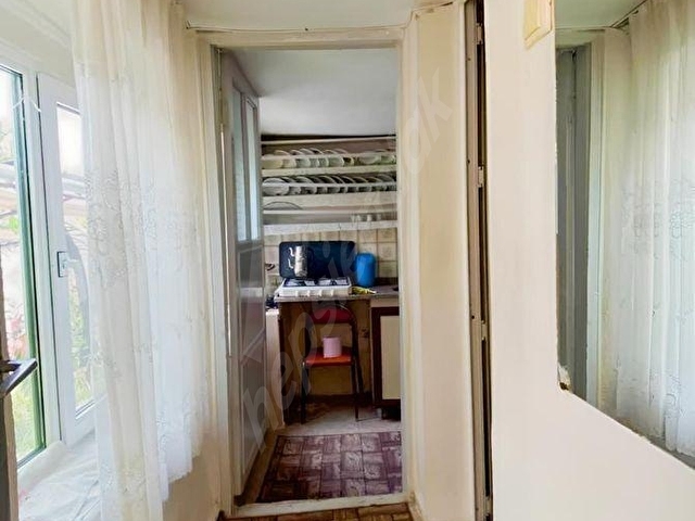 BERGAMA SARICALAR MAHALLESİNDE EŞYALI SATILIK TAŞ KÖY EVİ - Görsel 4