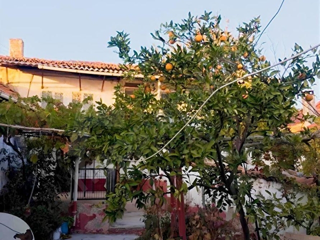 BERGAMA SARICALAR MAHALLESİNDE EŞYALI SATILIK TAŞ KÖY EVİ - Görsel 15