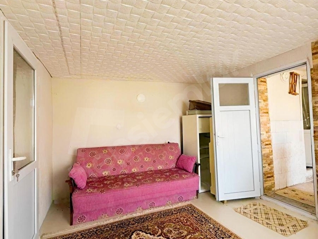 BERGAMA SARICALAR MAHALLESİNDE EŞYALI SATILIK TAŞ KÖY EVİ - Görsel 10
