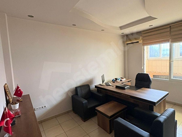 YAPILI HARİKA BİR OFİS 2+1 BALKONLU SÜPER MANZARA - Görsel 3
