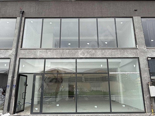 GAZİOĞLU YAPI -İŞ MERKEZİ -ORTA SANAYİ SİTESİ 250M2 DÜKKANLAR