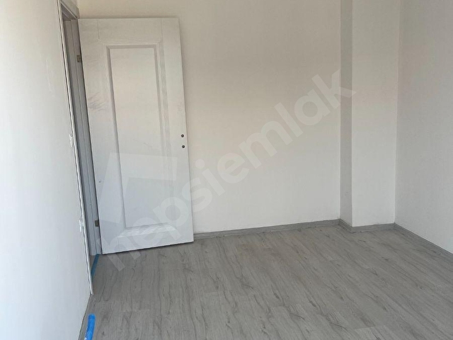 YATIRIMLIK FIRSAT! ÇIPLAKLI MAHALLESİNDE 1+1 SIFIR DAİRE - Görsel 16