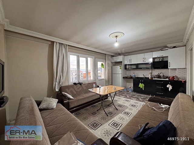 BELEDİYE CADDESİ ÜZERİNDE SATILIK DOĞALGAZLI 2+1 DAİRE