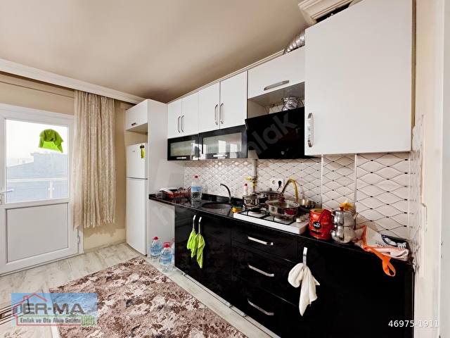 BELEDİYE CADDESİ ÜZERİNDE SATILIK DOĞALGAZLI 2+1 DAİRE - Görsel 2
