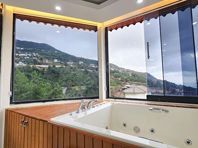 Alanya Tepede 4+1 iki Katlı Ozel Sauna 330 M2 Satılık Villa - Görsel 19