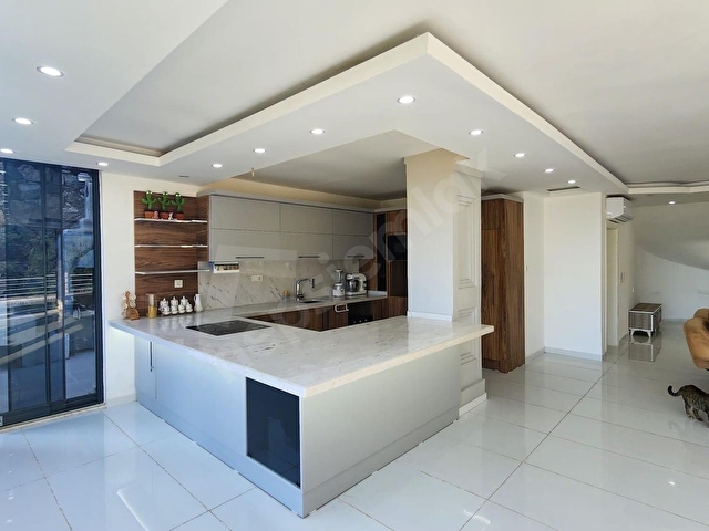 Alanya Tepede 4+1 iki Katlı Ozel Sauna 330 M2 Satılık Villa - Görsel 7