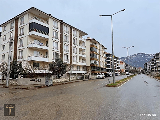 TERKENLİ EMLAK tan YENİ MAH 1-3. KAT KİRALIK 190 m2 DAİRELER