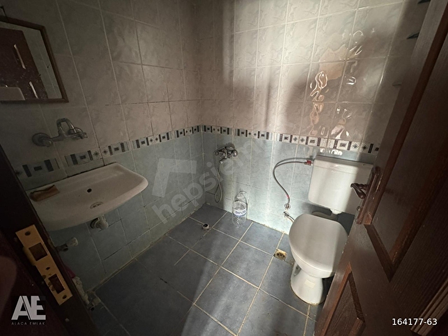 HÜSEYİN GAZİ GÖBEKTE 1.KAT ÖN CEPHE 2+1 DAİRE - Görsel 19