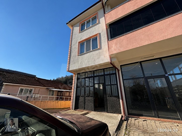 CADDE ÜZERİ İŞLEK KONUMDA SATILIK İŞ YERİ ARİFİYE NEVİYE