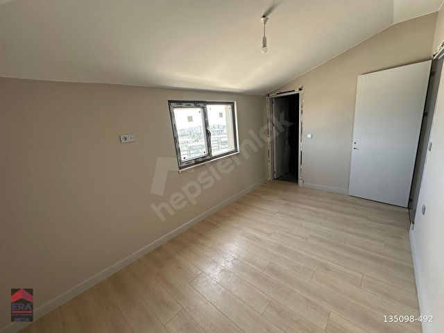 ÇEKMEKÖY ALEMDAĞ SİTE İÇERİSİNDE 5+2 SATILIK DUBLEKS DAİRE - Görsel 21
