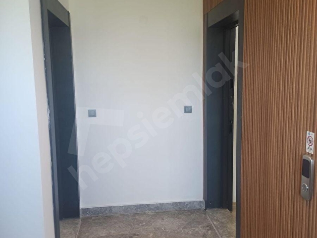 D.ALTI YENİKÖYDE SIFIR, MERKEZİ KOMUMDA SATILIK DAİRE 1+1 65 M2 - Görsel 24