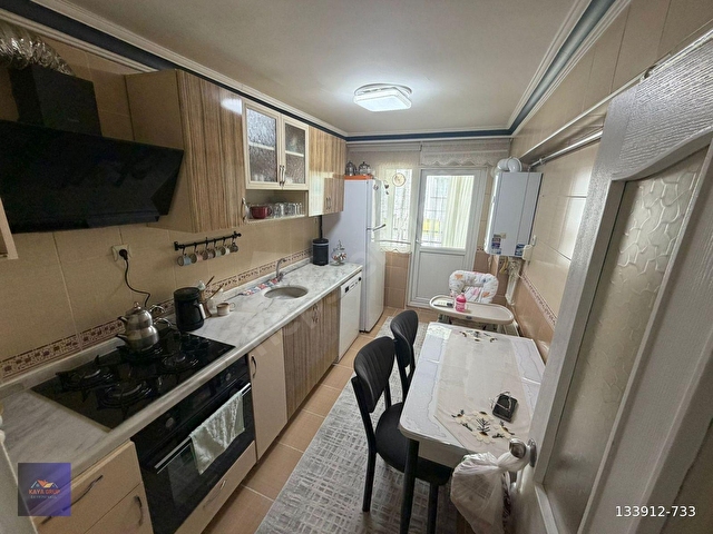 ALTINDA DAİRE VAR-KATTAKİ DAİREYLE AYNI M2 3+1 FULL+FULL YAPILII