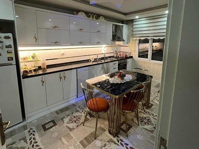 GÜNEŞ MAHALLESİNDE CADDE ÜZERİNDE SATILIK 3+1 DAİRE - Görsel 5