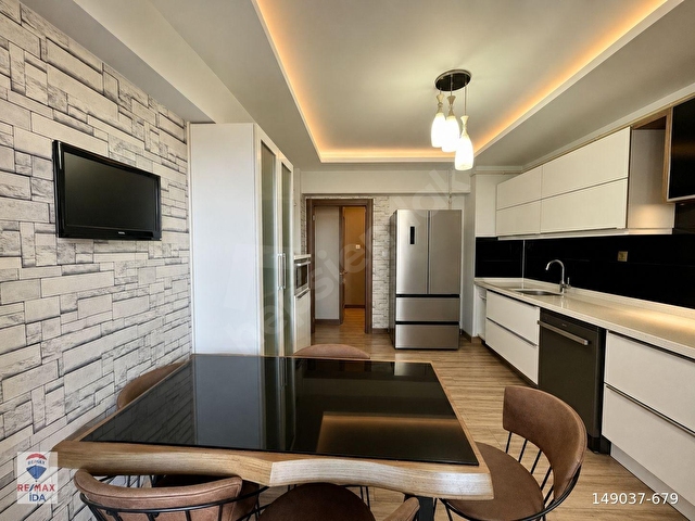 ÇANAKKALE MERKEZDE HAVUZLU ,ÖZEL TERASLI 3+1 DAİRE - Görsel 6
