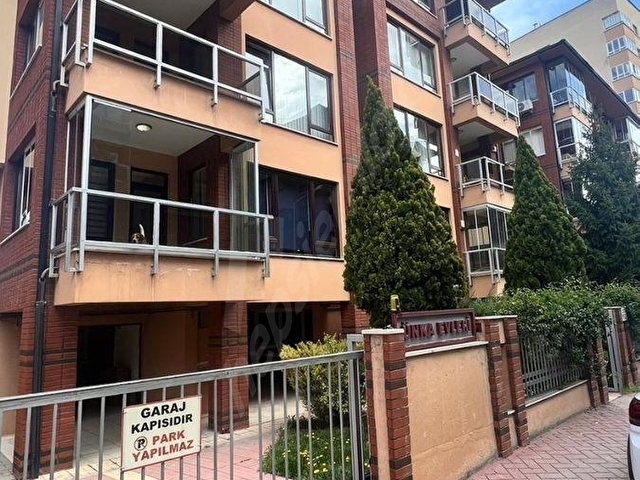 SÜMER MAHALLESİ ÜNKA EVLERİNDE ÖZEL GARAJLI  SATILIK 4+1 DAİRE - Görsel 19