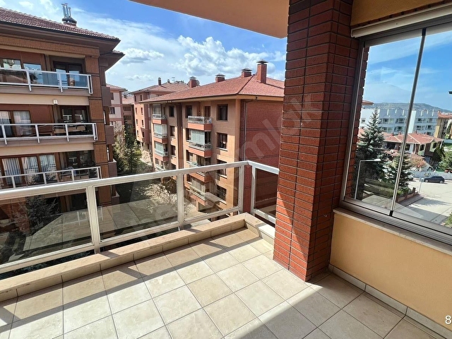 SÜMER MAHALLESİ ÜNKA EVLERİNDE ÖZEL GARAJLI  SATILIK 4+1 DAİRE - Görsel 17