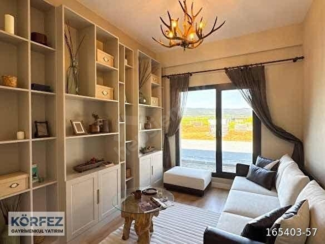 ~~KÖRFEZDEN ~~SAROS EGE KASABASINDA LÜKS İKİZ VİLLA - Görsel 28