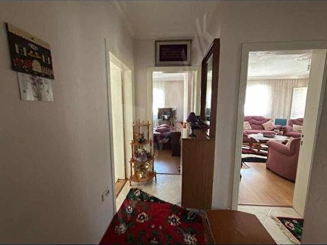 Mithatpaşa Caddesinde Geniş Kullanımlı Balkonlu Asansörlü 2+1 - Görsel 15