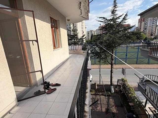 TURGEM ZERENDEN ESENYURT MAH ORTA KAT 3+1 ASANSÖRLÜ DAİRE - Görsel 6