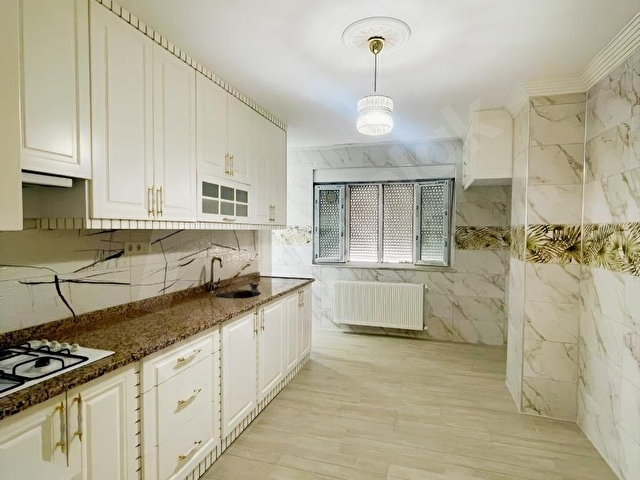 KÖKEZ MAHALLESİ LÜKS 3+1 DOĞALGAZLI 130 M2 DAİRE