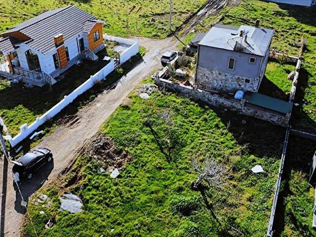 Pelitköy merkezde Deniz manzaralı köse ikiz villa arsası 532 m2