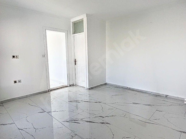 Bodrum Konacıkta Satılık 2+1 Üst Kat Daire  Tamamen Yenilenmiş Ayrı Mutfak - Görsel 17