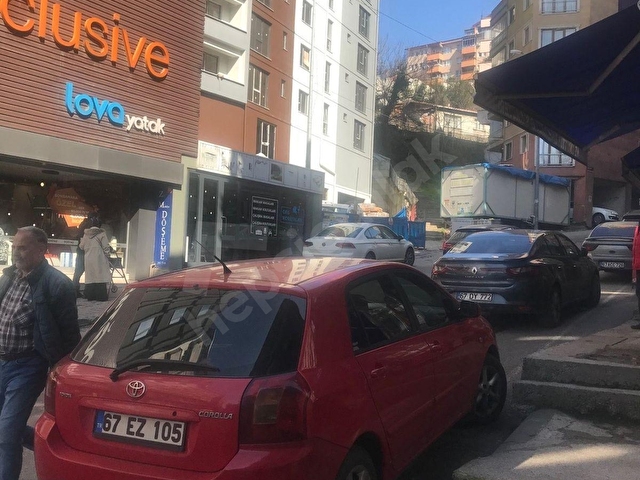 KADIRGA YOKUŞUNDA SATILIK 70 m2 GENİŞ YOL CEPHELİ DÜKKAN - Görsel 20