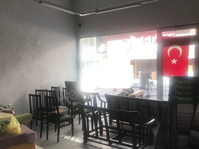 KADIRGA YOKUŞUNDA SATILIK 70 m2 GENİŞ YOL CEPHELİ DÜKKAN - Görsel 10