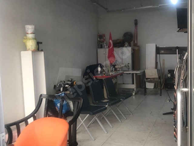 KADIRGA YOKUŞUNDA SATILIK 70 m2 GENİŞ YOL CEPHELİ DÜKKAN - Görsel 7