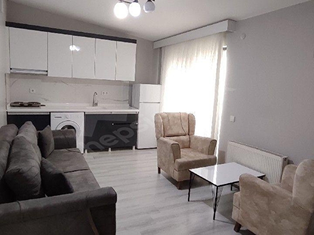 YAŞAMKENT DE BALKONLU 1+1 EŞYALI HERŞEY DAHİL KİRALIK - Görsel 2
