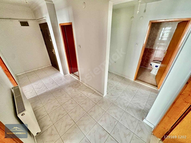 KARDEŞLERDEN 2+1 GİRİŞ KAT MERKEZI KONUMDA MASRAFSIZ BEŞŞİKKAYA - Görsel 16
