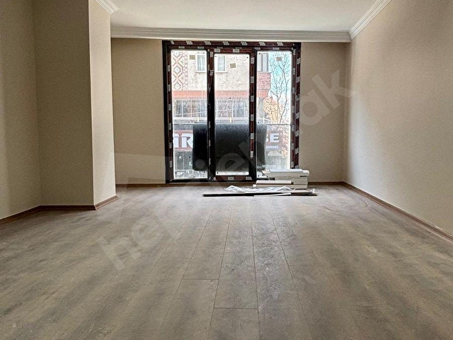 BAHÇELİEVLER KOCASİNAN CADDE ÜZERİ SIFIR 2+1 SATILIK DAİRE - Görsel 3