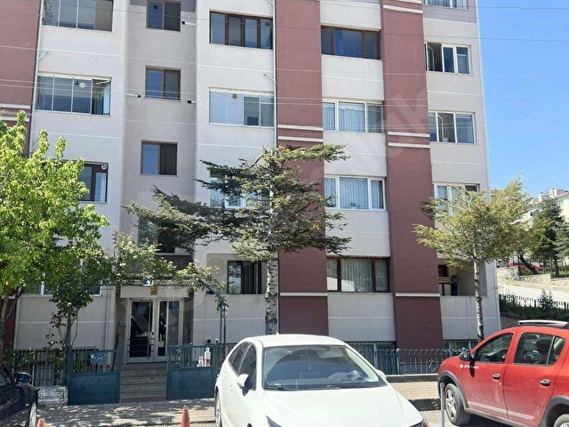 HARİKALAR PARK YANI YAPILI 2.KATTA SATILIK 3+1 DAİRE - Görsel 2