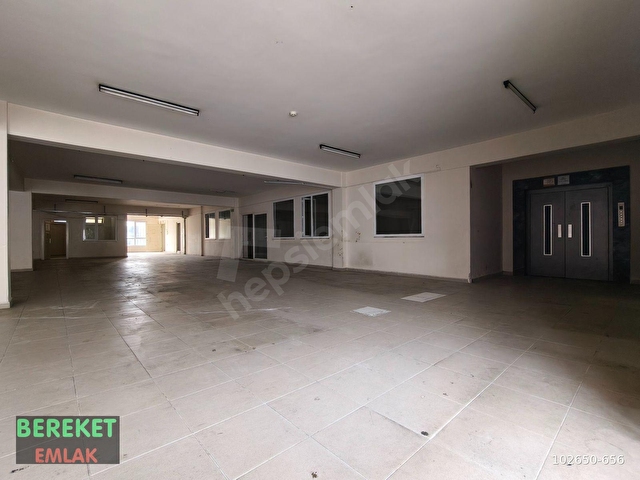 BEREKET EMLAKTAN YUNUSEMREDE KİRALIK TOPLAM 2800 M2 5 KATLI BİNA - Görsel 19