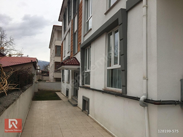 REHBER EMLAKTAN İNÖNÜ MAHALLESİ 3+1 KİRACILI DAİRE 130M2 ZEMİN - Görsel 6