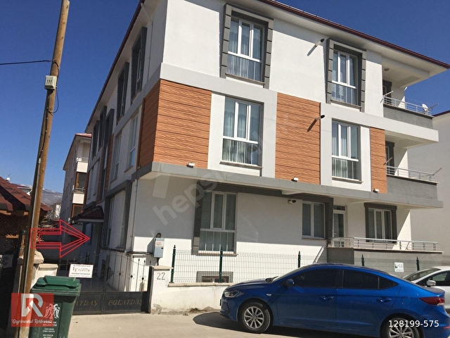 REHBER EMLAKTAN İNÖNÜ MAHALLESİ 3+1 KİRACILI DAİRE 130M2 ZEMİN - Görsel 3