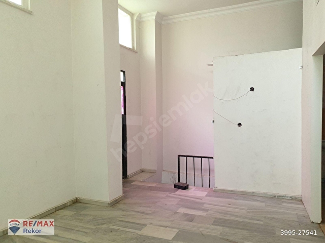 Ümraniye Fazılda Metrogarden Avmye yakın Kiralık Dükkan - Görsel 16