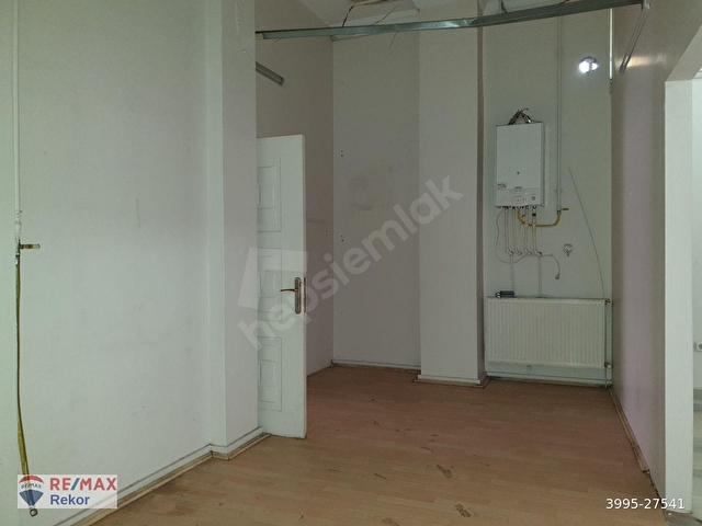Ümraniye Fazılda Metrogarden Avmye yakın Kiralık Dükkan - Görsel 12