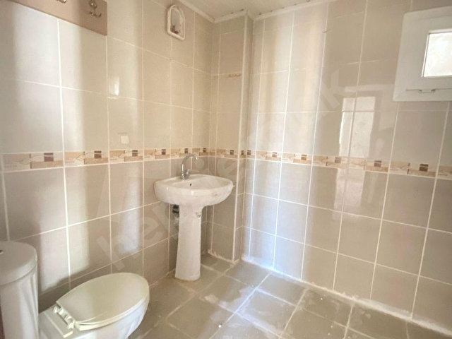 HUZUREVLERİNDE DOĞALGAZLI CEPHELERİ AÇIK 4+1 KİRALIK DAİRE - Görsel 13
