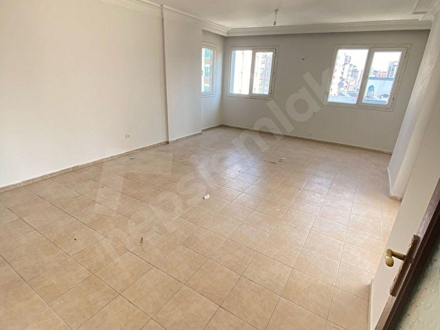 HUZUREVLERİNDE DOĞALGAZLI CEPHELERİ AÇIK 4+1 KİRALIK DAİRE - Görsel 5