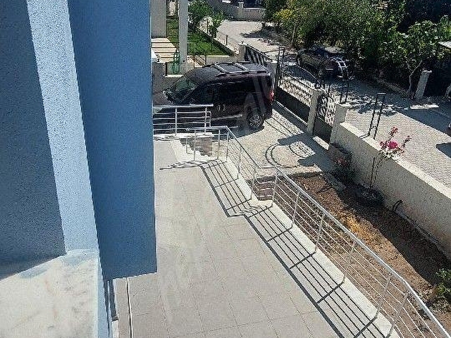 Dikili ismetpaşa da danıştay mevkinde müstakil tek nizam bahçeli 4+1 tribleks villa - Görsel 21