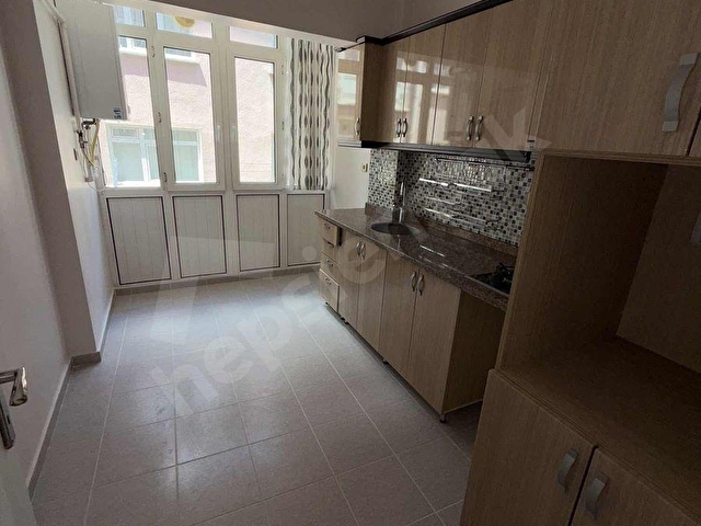 GÜVENDEN KURTULUŞTA 3+1 ARA KAT FULL YAPILI DAİRE - Görsel 7