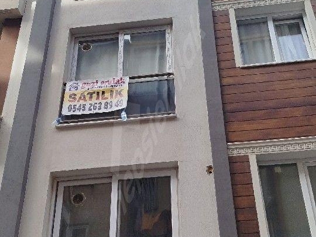 MEŞRUTİYET MAH.DE ARA KAT D.GAZ VE ASANSÖRLÜ,BALKONLU SATILIK 2+0 DAİRE.