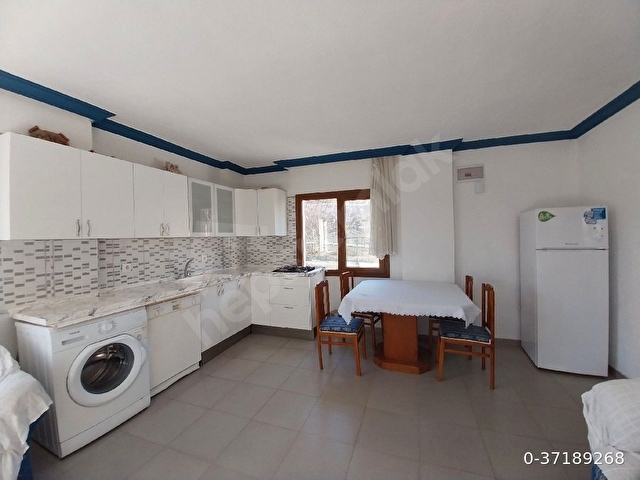 ÇANDARLI EYKO SİTESİNDE DENİZ KENARI MANZARALI 1. KAT KİRALIK EŞYALI DAİRE - Görsel 4