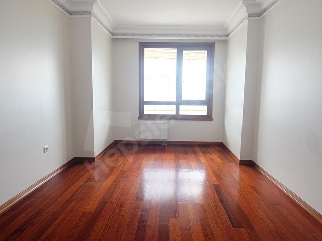 ÜMİTKÖY MERKEZDE BULVAR APT.180 M2 GENİŞ 4+1 KİRALIK DAİRE - Görsel 12