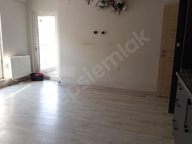 Burdur Merkezi Konumda 2+0 Yeni Binada Ara Kat Kiralık Daire - Görsel 3