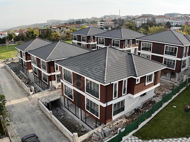Avcılar Firuzköyde Butik Sitede Satılık 5+2 Villa - Görsel 22