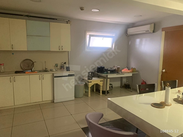 BEYLİKDÜZÜNDE 3 KATLI KOMPLE KİRALIK BOŞ MÜSTAKİL FABRİKA - Görsel 25