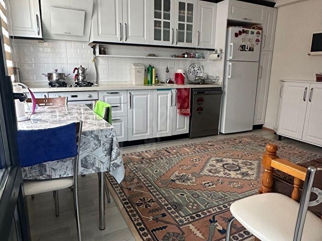 YALOVA ÇİFTLİKKÖY ÇİFTLİK MAHALLESİNDE YENİ BİNADA  3+1 ARAKAT 155 SATILIK DAİRE - Görsel 8